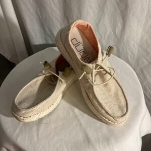 Hey Dude Women's Tan with Peach Loafers sz 6